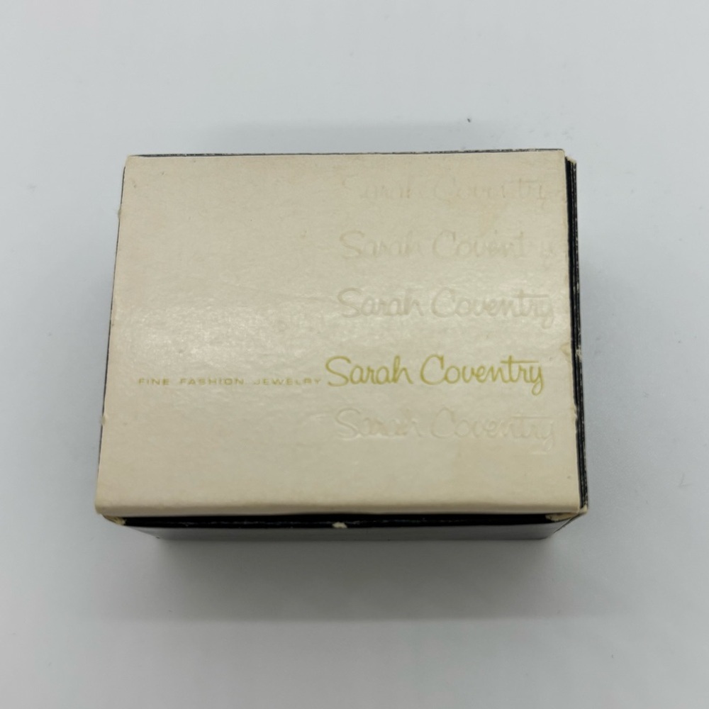Vintage Sarah Coventry Light Pink stone stud earrings - Picture 6 of 6